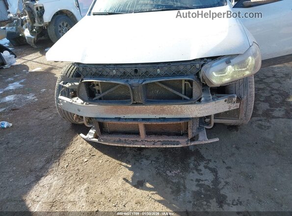 WBXYJ5C50KEF83024 2019 BMW X2 White Вид спереду