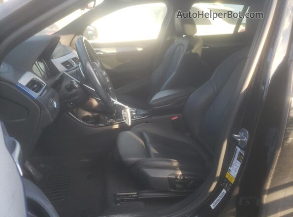 WBXYN1C50KEF29378 2019 BMW X2 Black Vista interior delantera