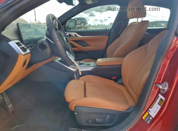 WBY23HD03SFU17085 2025 BMW I4 Красный Вид салона спереди