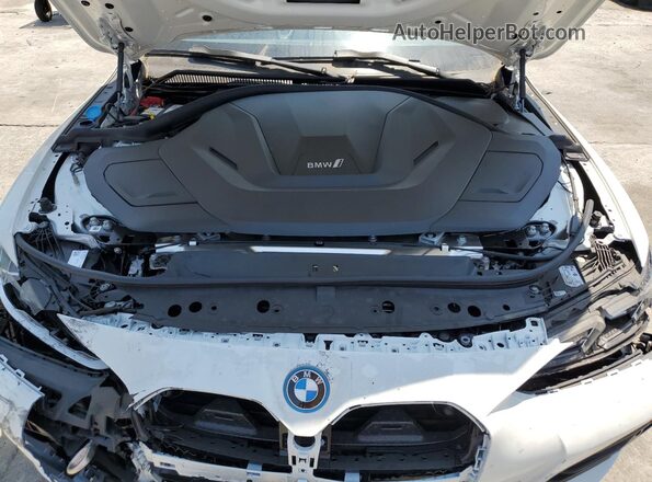 WBY23HD03SFV10026 2025 BMW I4 White Vista interior trasera