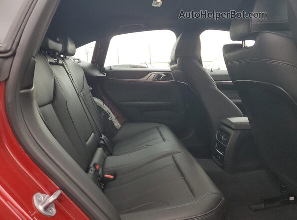 WBY23HD04SFU13353 2025 BMW I4 Красный Вид задних сидений