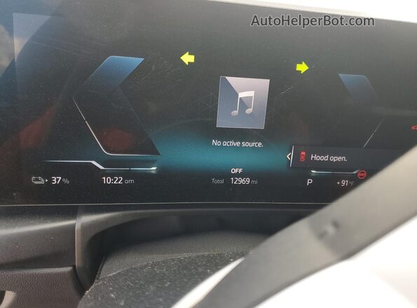 WBY23HD09SFU12960 2025 BMW I4 Two Tone Вид щитка приладів