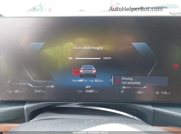 WBY23HD09SFU19276 2025 BMW I4 Gray Widok tylnych siedzeń
