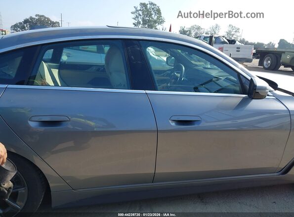 WBY23HD09SFU95693 2025 BMW I4 Silver Widok wnętrza z tyłu