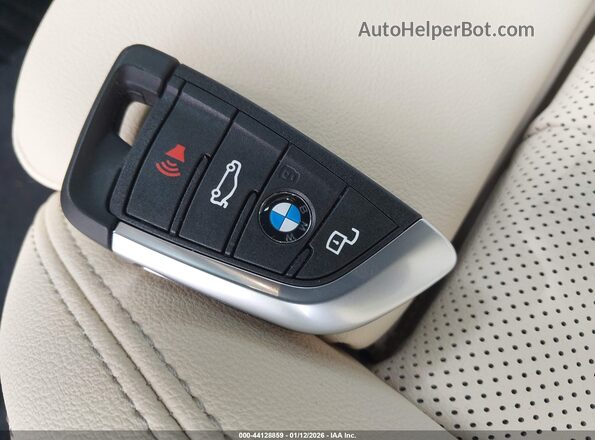 WBY23HD09SFV69307 2025 BMW I4 Black Vista del salpicadero