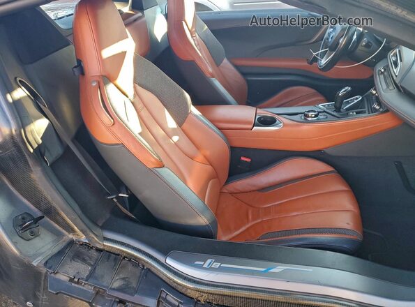 WBY2Z6C55KVB83072 2019 BMW I8 Orange Widok tylnych siedzeń