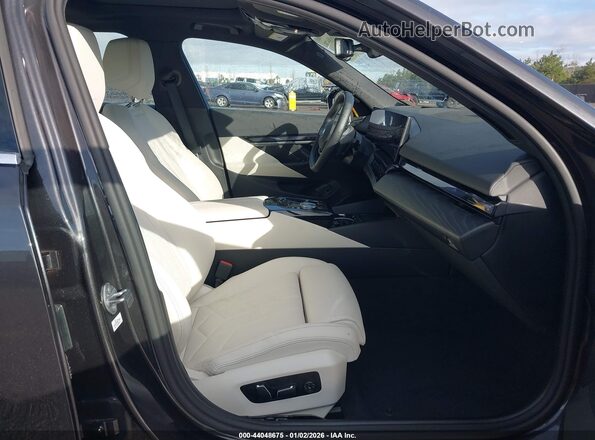 WBY33FK01RCR33274 2024 BMW OTHER Gray Vista interior delantera