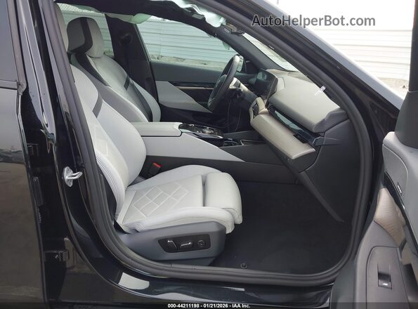 WBY33FK01SCU71711 2025 BMW 7 SERIES Black 