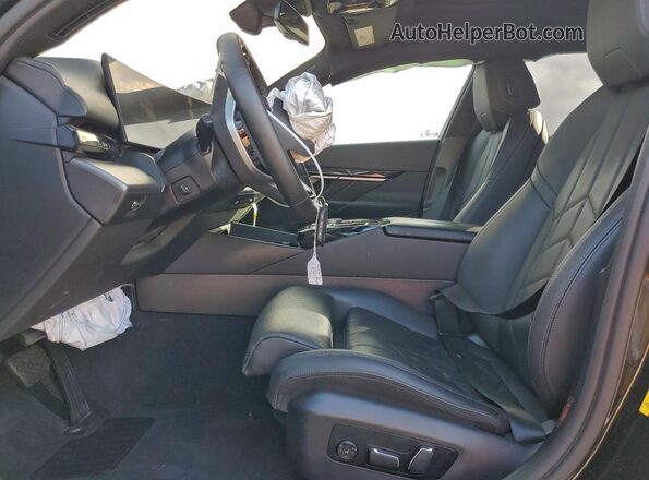 WBY33FK0XRCS07056 2024 BMW OTHER Black Вид салону спереду