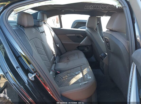 WBY33HG04TCV23676 2026 BMW OTHER Black Vista de la etiqueta del VIN