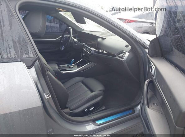WBY43AW02PFP58708 2023 BMW I4 Gray Вид салону спереду