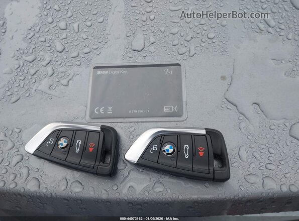 WBY43AW02PFP58708 2023 BMW I4 Gray Вид панелі приладів