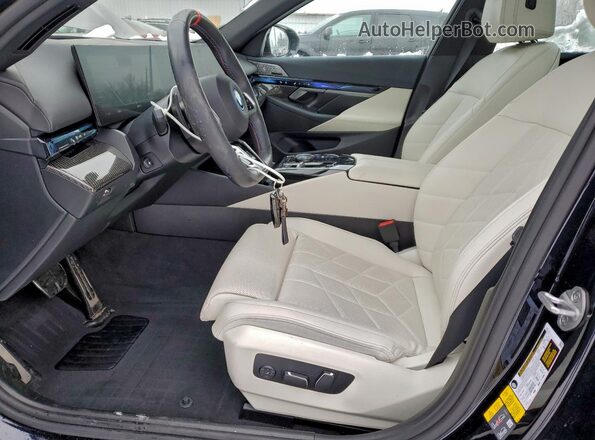 WBY43FK06RCP08546 2024 BMW OTHER Черный Вид салона спереди