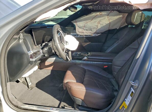 WBY53EJ06PCN30344 2023 BMW OTHER Gray Vista interior delantera