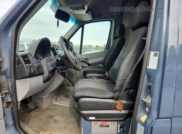 WD3PE7CD4JP637869 2018 MERCEDES-BENZ SPRINTER Blue 