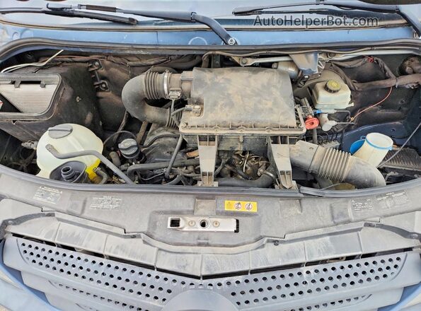WD3PE7CD6JP635573 2018 MERCEDES-BENZ SPRINTER Blue Вид підкапотного простору