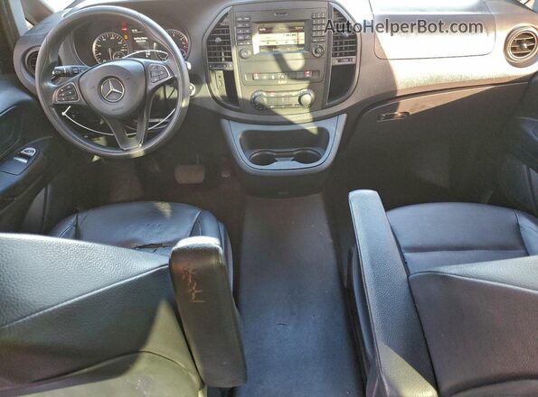 WD4PG2EE0H3222063 2017 MERCEDES-BENZ METRIS Black Widok deski rozdzielczej