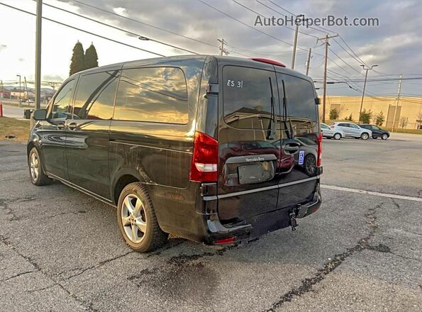 WD4PG2EE2J3492935 2018 MERCEDES-BENZ METRIS Черный Передняя правая четверть