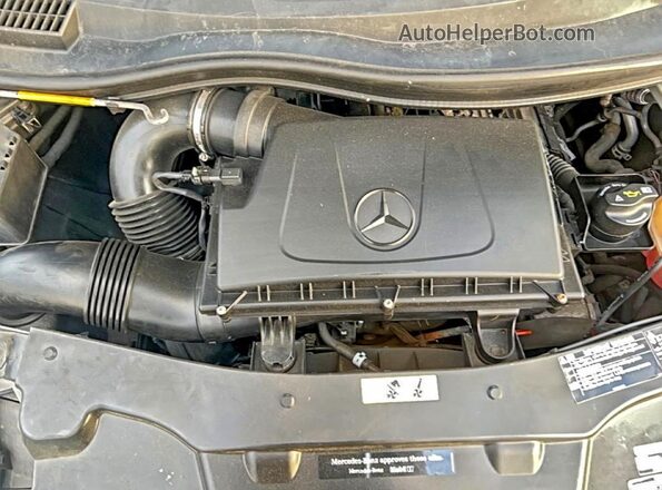 WD4PG2EE2J3492935 2018 MERCEDES-BENZ METRIS Черный Вид панели приборов