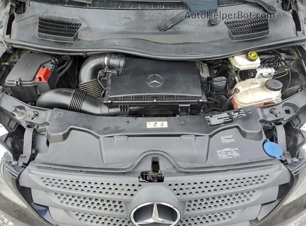 WD4PG2EE8G3128592 2016 MERCEDES-BENZ METRIS Black Vista del compartimento del motor