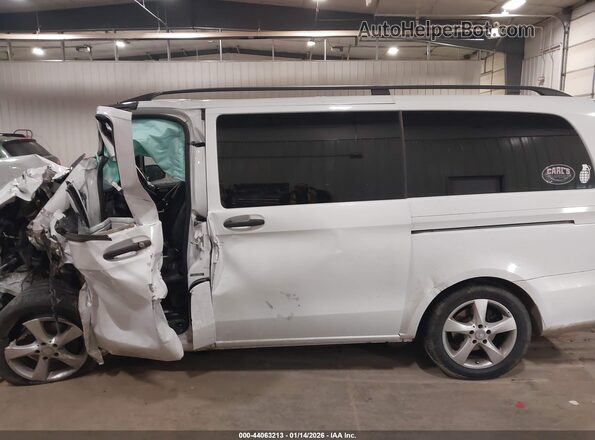 WD4PG2EEXG3141439 2016 MERCEDES-BENZ METRIS White Vista interior de 360 grados