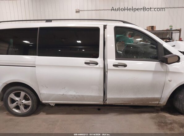 WD4PG2EEXG3141439 2016 MERCEDES-BENZ METRIS White Vista interior trasera