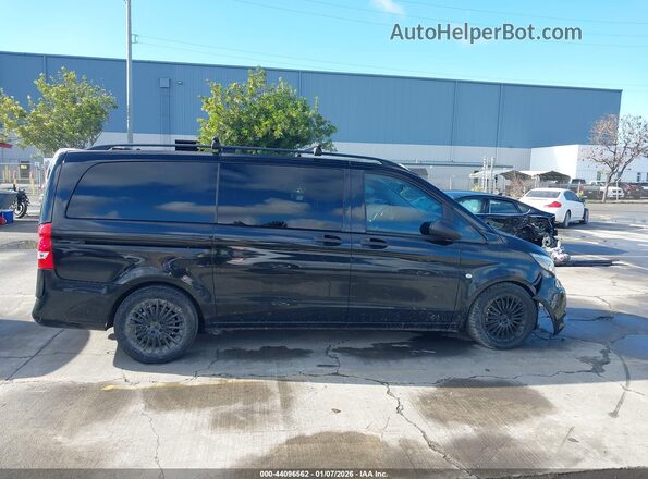 WD4PG2EEXJ3366807 2018 MERCEDES-BENZ METRIS Black Vista interior trasera