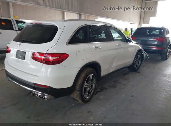 WDC0G4JB0JV067022 2018 MERCEDES-BENZ GLC 300 White Trasero derecho