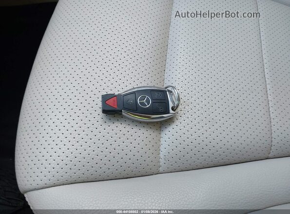 WDC0G4JB1KV128427 2019 MERCEDES-BENZ GLC 300 White Vista del salpicadero