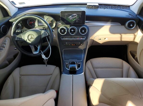 WDC0G4JB9GF074540 2016 MERCEDES-BENZ GLC-CLASS Silver წინა პანელის ხედი