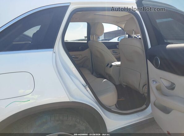 WDC0G4JB9HV005984 2017 MERCEDES-BENZ GLC 300 Белый Вид наклейки с VIN-кодом