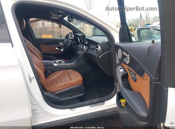 WDC0G4KB5JV113619 2018 MERCEDES-BENZ GLC 300 White 