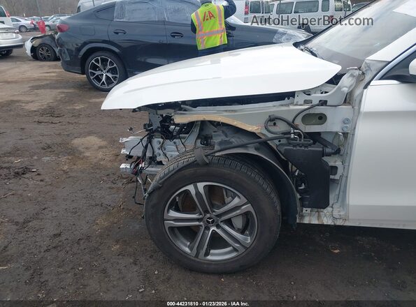 WDC0G4KB5JV113619 2018 MERCEDES-BENZ GLC 300 White 
