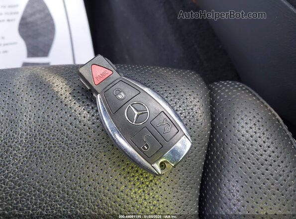 WDC0G6EB4KF562759 2019 MERCEDES-BENZ AMG GLC 43 Red Առջևի վահանակի տեսք
