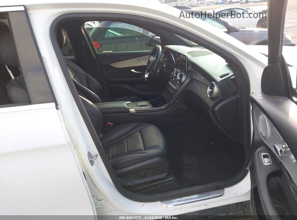 WDC0G8DB3LF752700 2020 MERCEDES-BENZ GLC 300 White 