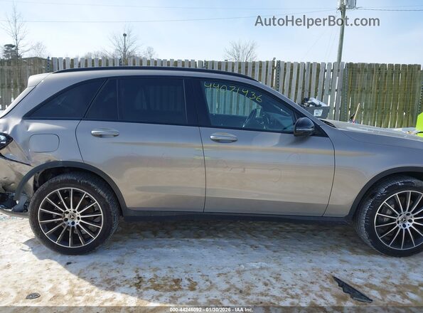 WDC0G8EB8LF728780 2020 MERCEDES-BENZ GLC 300 Beige უკანა სალონის ხედი