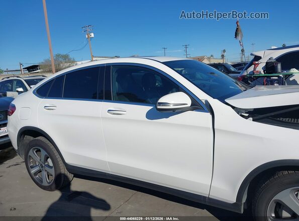 WDC0J4KB3KF581569 2019 MERCEDES-BENZ GLC 300 COUPE White სალონის 360-გრადუსიანი ხედი