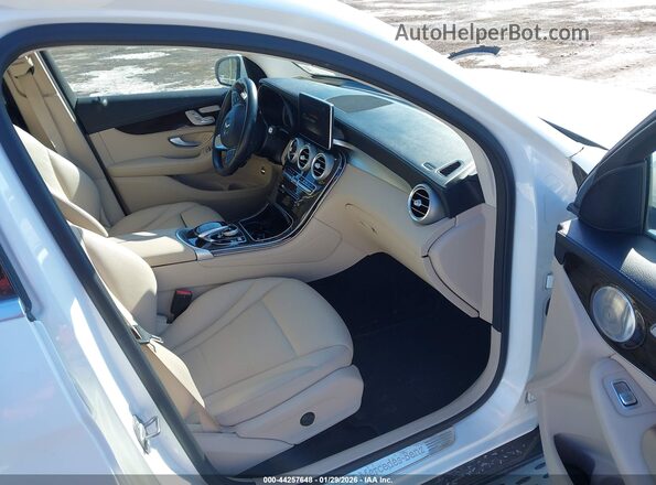 WDC0J4KB7HF250373 2017 MERCEDES-BENZ GLC 300 COUPE White Widok wnętrza z przodu
