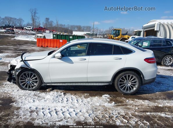 WDC0J4KB7HF250373 2017 MERCEDES-BENZ GLC 300 COUPE White Widok wnętrza 360 stopni