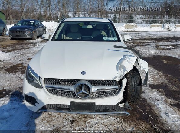 WDC0J4KB7HF250373 2017 MERCEDES-BENZ GLC 300 COUPE White Widok zestawu wskaźników
