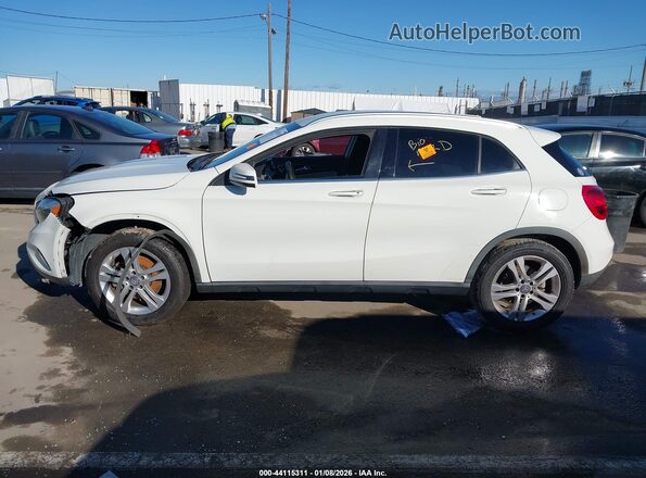 WDCTG4EB2GJ193244 2016 MERCEDES-BENZ GLA 250 White Vista interior trasera