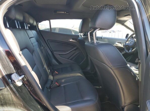 WDCTG4EB2HJ316932 2017 MERCEDES-BENZ GLA Black 