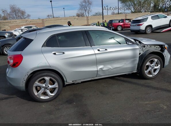 WDCTG4EB4JJ459077 2018 MERCEDES-BENZ GLA 250 Silver Vista frontal