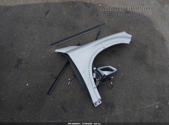 WDCTG4EB4JJ459077 2018 MERCEDES-BENZ GLA 250 Silver Vista del cuadro de instrumentos