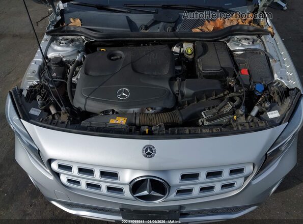 WDCTG4EB4JJ459077 2018 MERCEDES-BENZ GLA 250 Silver Vista trasera
