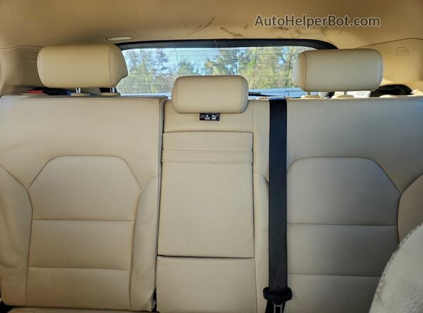 WDCTG4EB4JJ482052 2018 MERCEDES-BENZ GLA White Vista de los asientos traseros