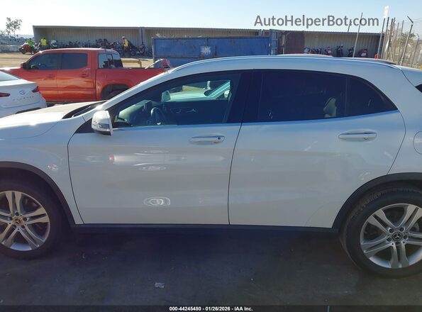 WDCTG4EB5JJ446998 2018 MERCEDES-BENZ GLA 250 White 