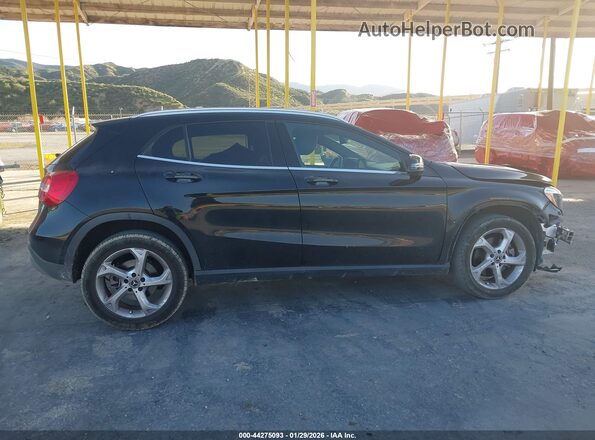 WDCTG4EB6KU004019 2019 MERCEDES-BENZ GLA 250 Black Widok wnętrza 360 stopni