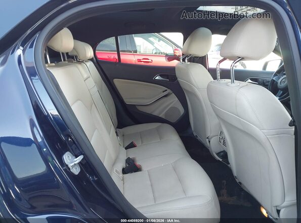 WDCTG4EB7HJ351305 2017 MERCEDES-BENZ GLA 250 Blue Вид наклейки з VIN-кодом