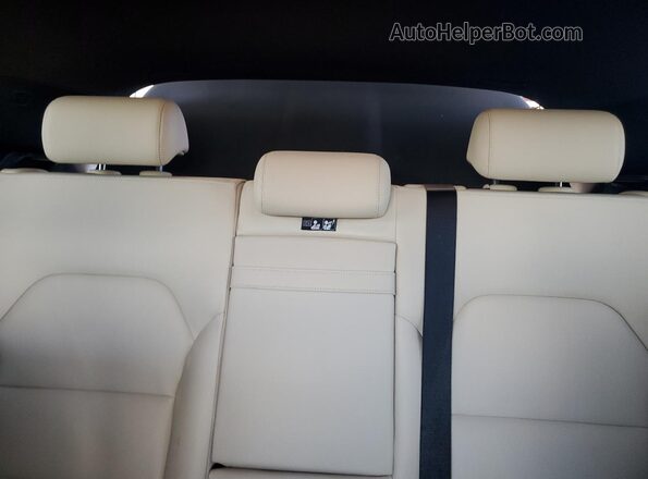 WDCTG4EB7LJ687612 2020 MERCEDES-BENZ GLA White Vista de los asientos traseros